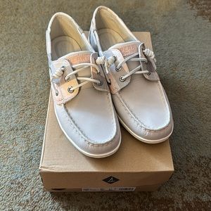 Sperrys NWT